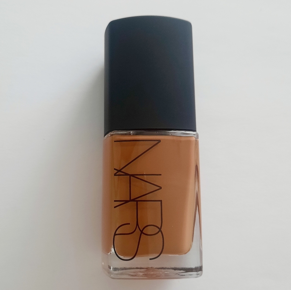 NARS Dark2 New Orleans Sheer Glow Foundation - Picture 4 of 5